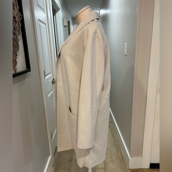 Zara Lightweight Textured Open Style Jacket with Pockets - Picture 5 of 13